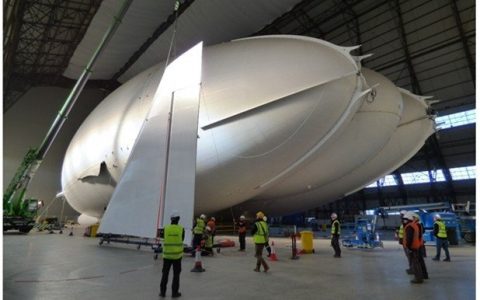 Airlander10: 全球最大飞行器即将首次试飞