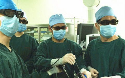 哈医大肿瘤医院完成省内首例3D全腔镜食管癌根治术