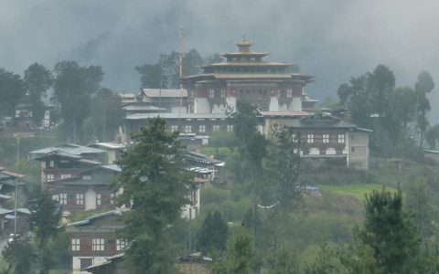 喜马拉雅山区滑坡揭示不丹潜在地震危险