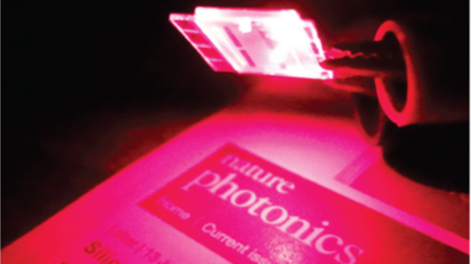 中国海峡两岸科学家联合研制近红外(NIR)发光材料元件