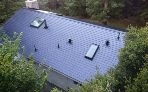 来来欣赏下特斯拉设计的太阳能屋顶