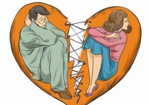 在家里,妈妈干活的时候爸爸常玩的很开心