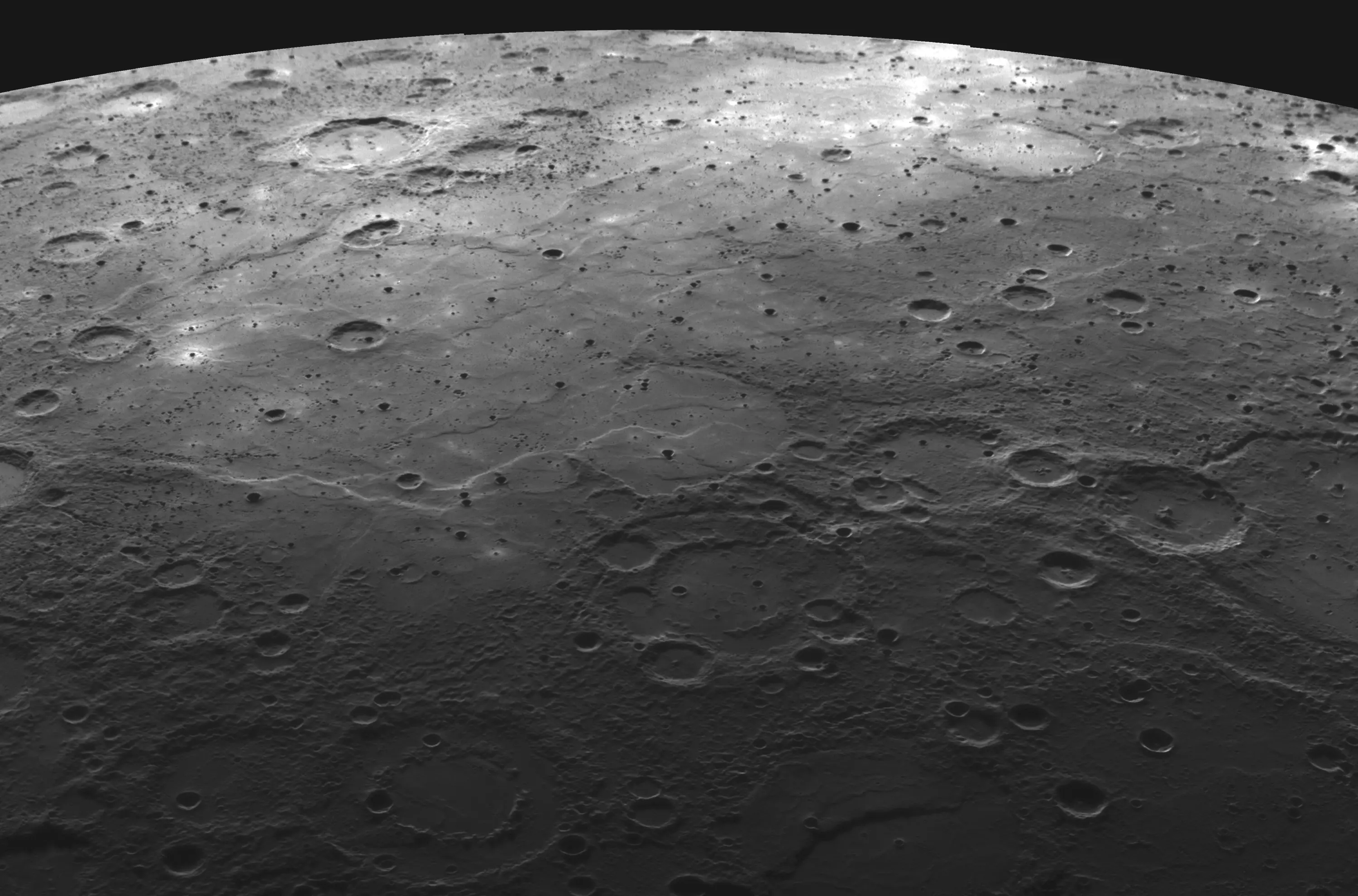 嫦娥五号获得月球样品表明，月球在19.6亿年前仍存在岩浆活动